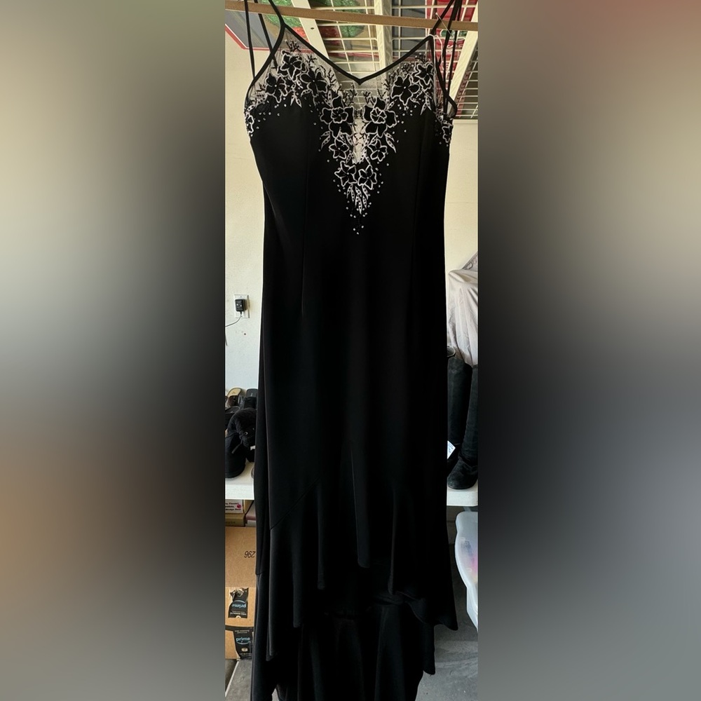 JS Boutique Black Formal Dress